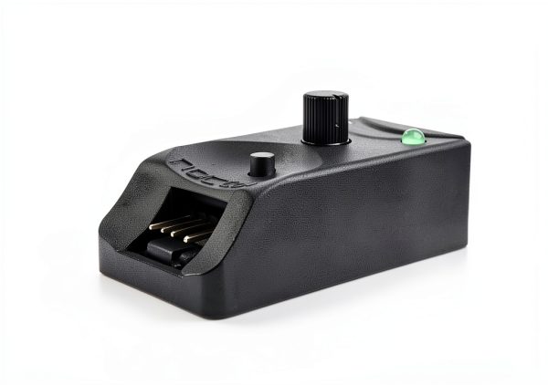 Noctua PWM Fan Controller NA-FC1 Compact 4‑Pin Speed Reducer-1